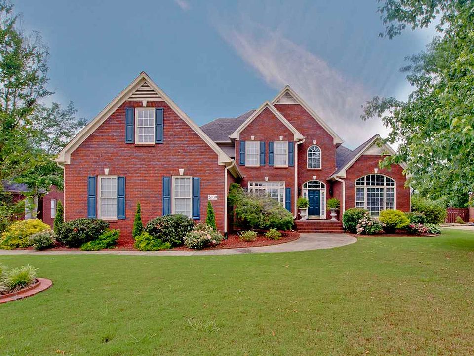 1st image of 2609 Treyburne Ln SE