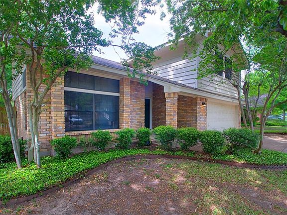 2nd image of 2127 Churchill Downs Dr