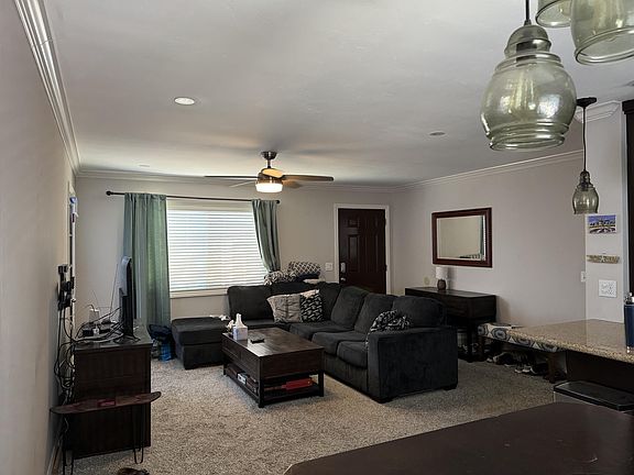 3rd image of 2913 A St