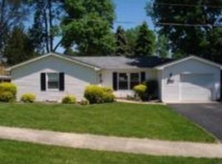 556 E 3rd St, Lockport, IL 60441