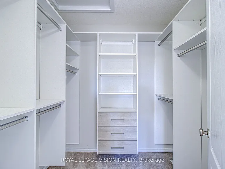 72 Jeanette St — Photo 21