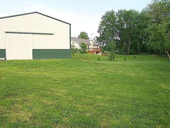 2nd image of 2375 Marine Rd