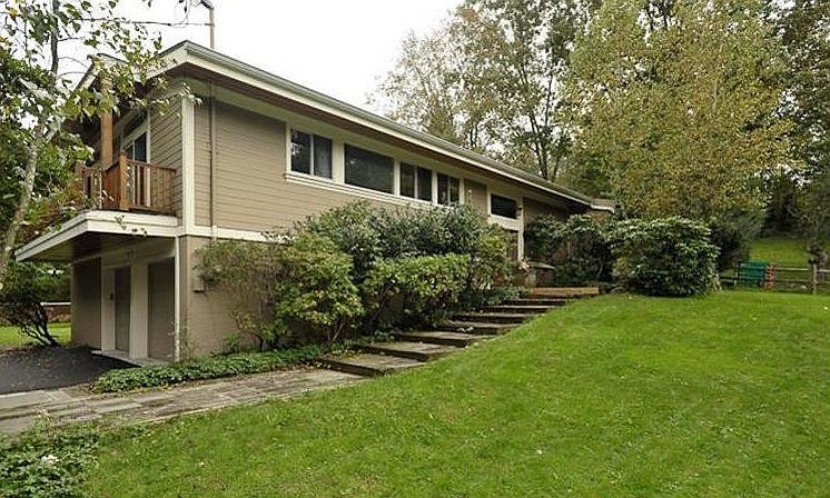 1st image of 124 Deerfield Ln N