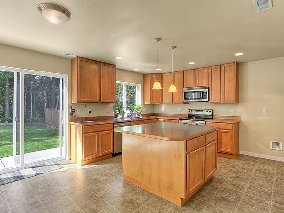 4th image of 6225 Silent Creek Ave SE