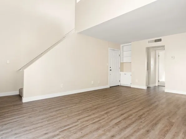 Brody Terrace Apartments, 13220 Riverside Dr #42e93fc0e, Sherman Oaks, CA 91423