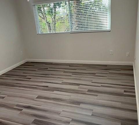 5th image of 128 Hill Dr APT 37