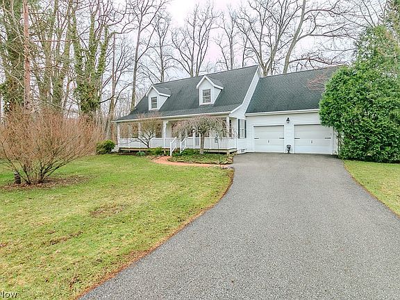 2nd image of 12885 Cherry Ln
