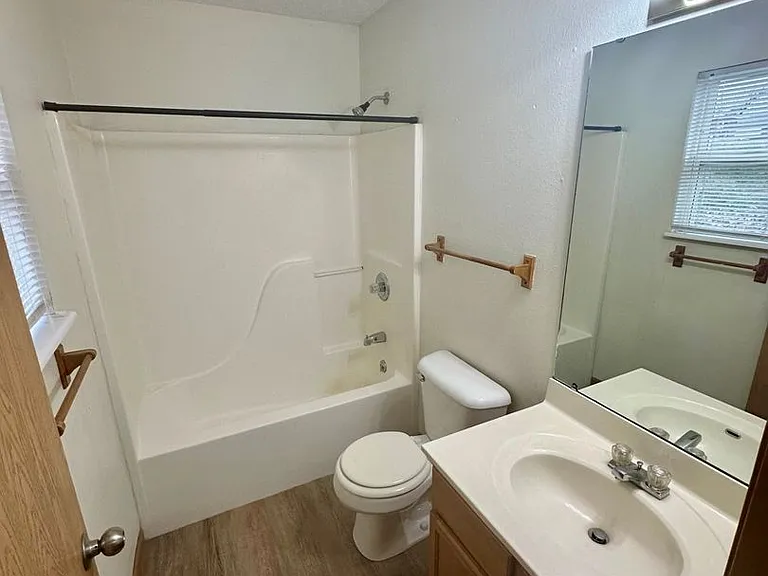 1883 Liam Ct — Photo 6