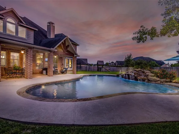 10403 Waterstone Estates Ct, Tomball, TX 77375