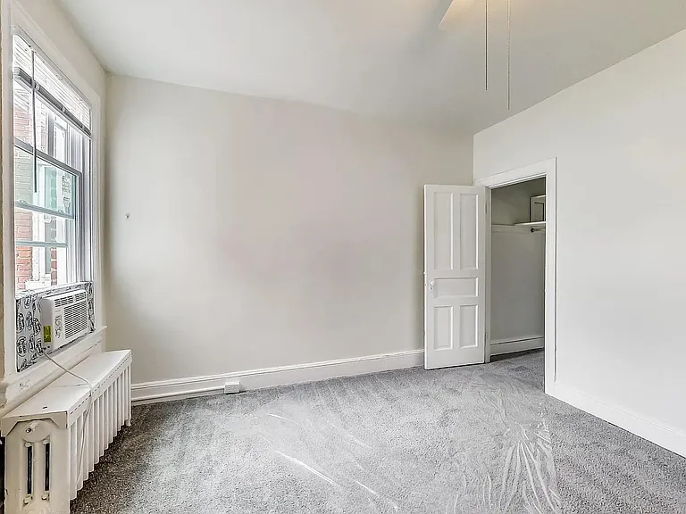 137 R St NE — Photo 18