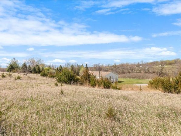 63189 250th St, Glenwood, IA 51534