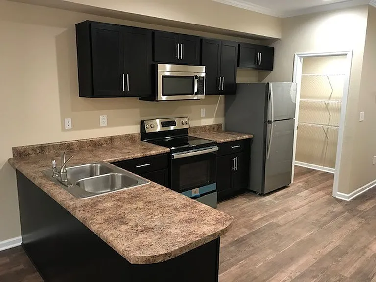 2316 Speedway Blvd — Photo 9