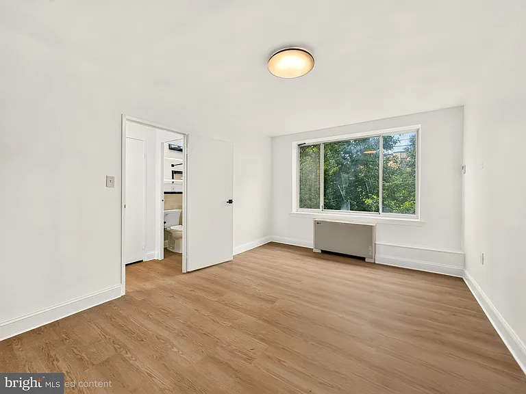 4100 W St NW #511 — Photo 16
