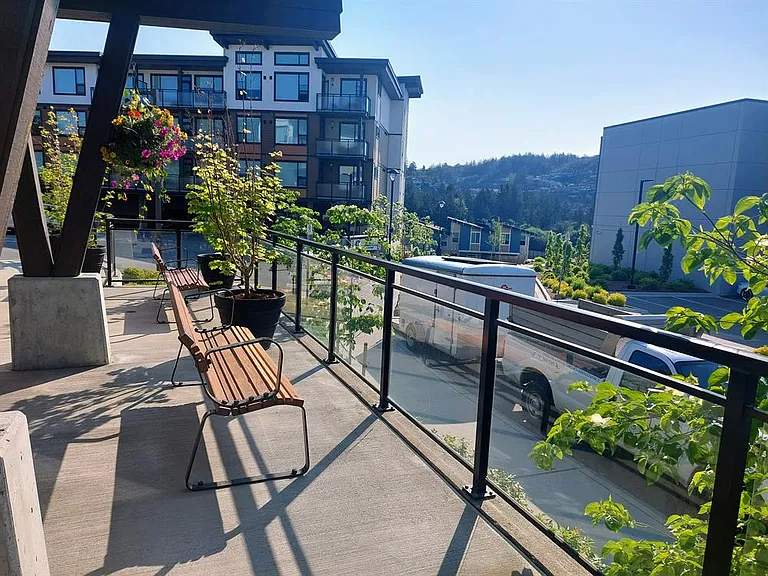 665 Redington Ave #208 — Photo 7