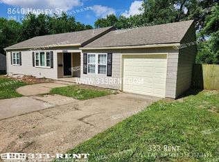 8640 Hadley St, Overland Park, KS 66212