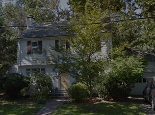 70 Boulder Rd, Newton, MA 02459