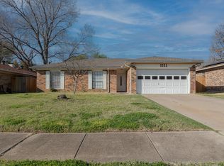2721 W Oakdale Rd, Irving, TX 75060