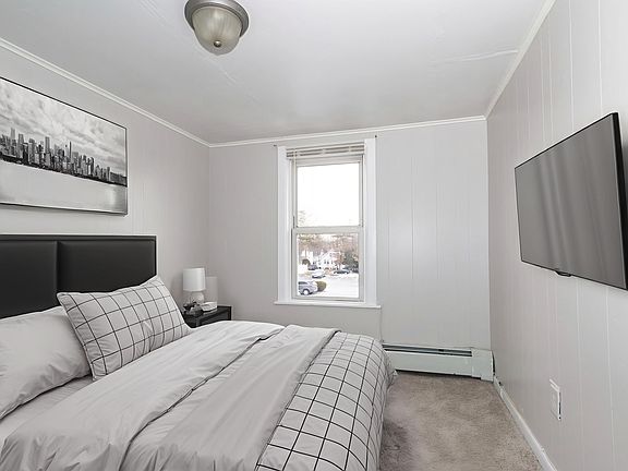 4th image of 504 Centennial Ave Floor 2
