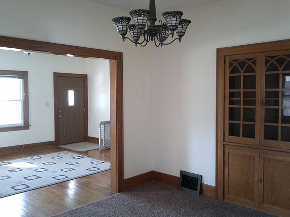5th image of 3224 Holdrege St