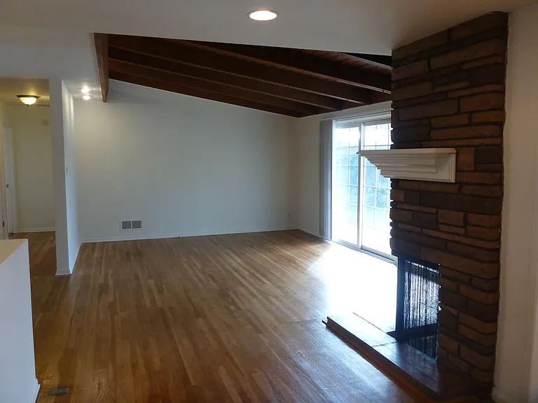 14525 Greenworth Dr — Photo 2