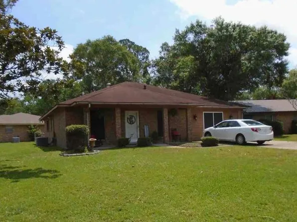 5411 Monaco Dr, Pascagoula, MS 39581
