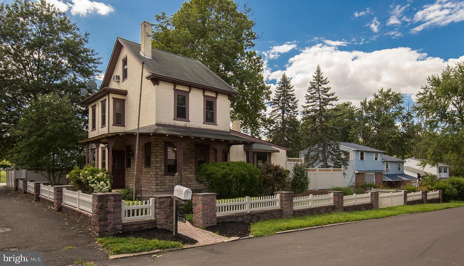 1118 Richardson Ave photo 1