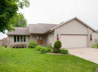 314 N Cherry Ln, Holmen, WI 54636