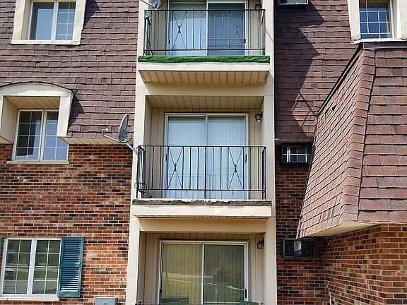 2nd image of 17985 Amherst Ct APT 204
