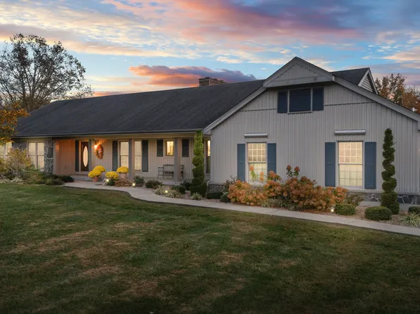 1237 W Weir Rd, Scottsburg, IN 47170