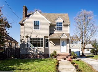 2703 Ferris Rd, Wilmington, DE 19805