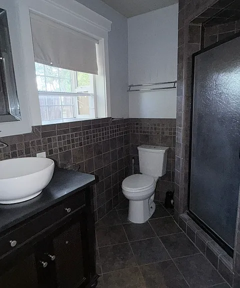 705 Orchard Ave — Photo 12