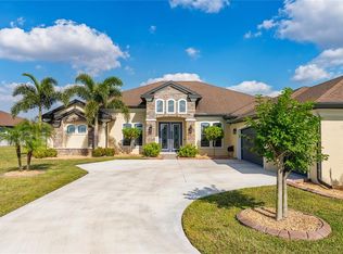 5219 Lake Venice Dr, Wimauma, FL 33598