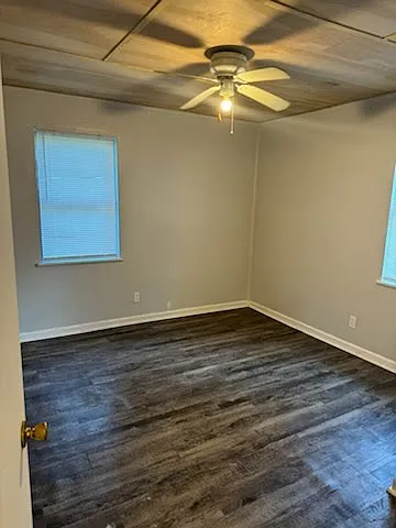 1724 Pepper Dr — Photo 4