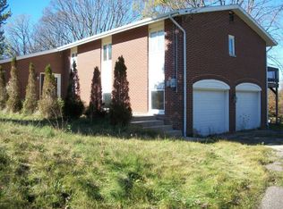 5036 Anderson Dr, Coloma, MI 49038
