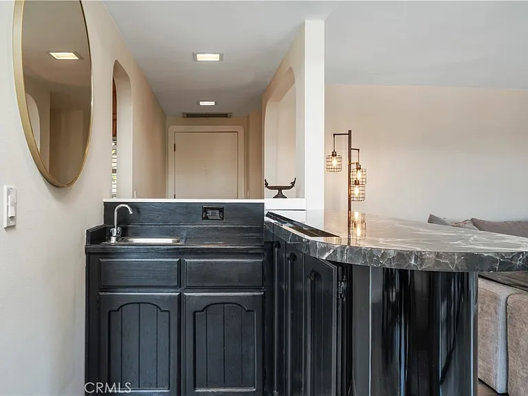 1150 W 13th St #306 — Photo 9