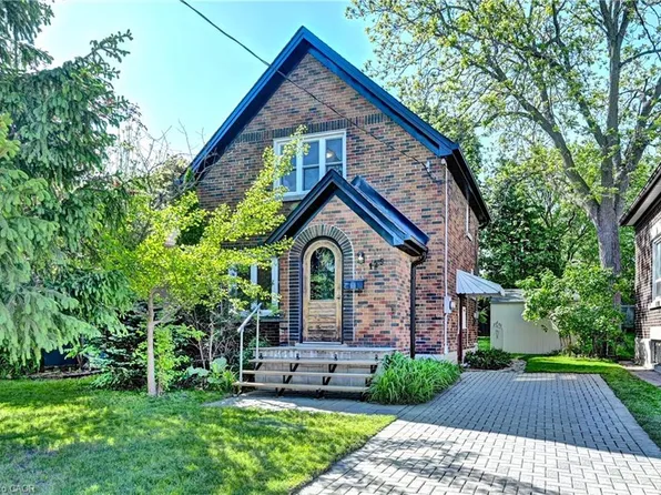 125 Roger St, Waterloo, ON N2J 1A7