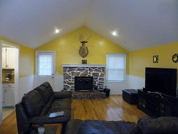 2nd image of 6970 N Brayfield Dr