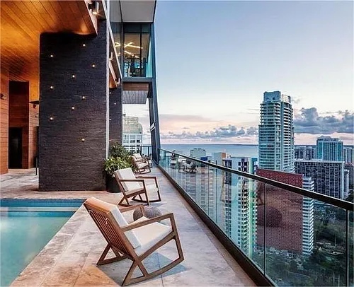 1450 Brickell Ave #3 Photo 1 1450 Brickell Ave #3 Photo 1