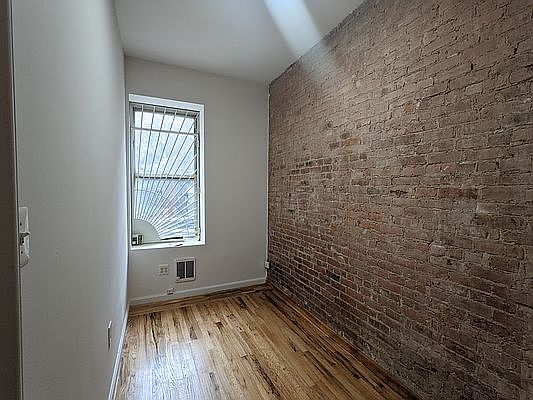 1st image of 3660 Broadway #1