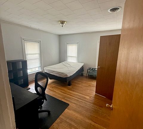 4th image of 13 High St #2