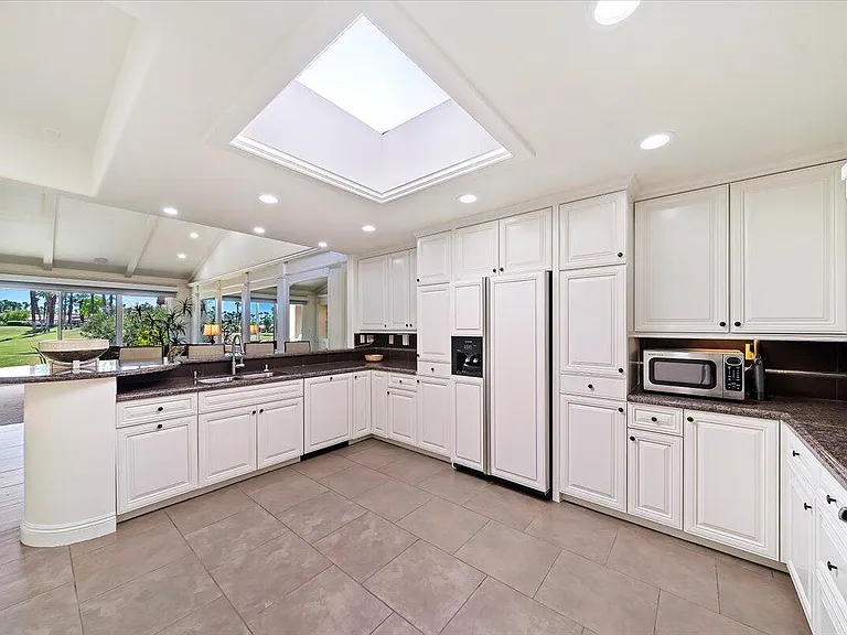 38615 Palm Valley Dr — Photo 17