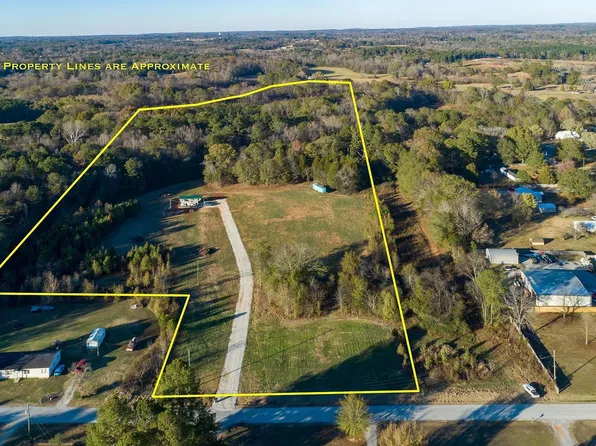 447 County Road 337, Moulton, AL 35650