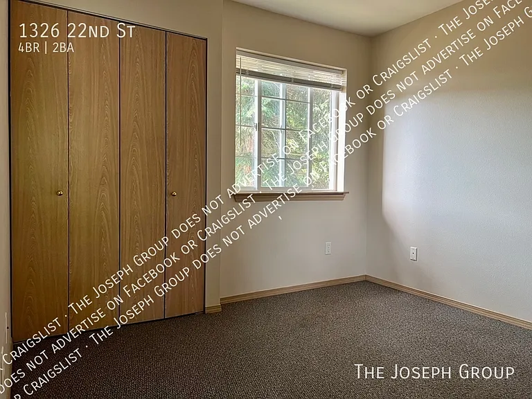 1326 22nd St — Photo 13
