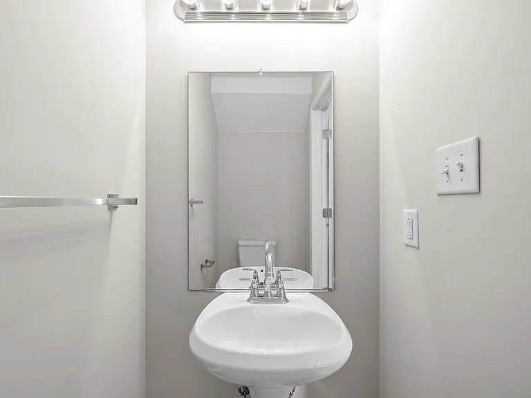 2 Bedroom Pet Friendly Townhome For Rent in Sango! — Photo 29