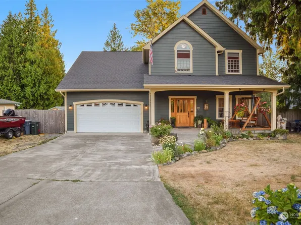 9517 208th Ave E, Lake Tapps, WA 98391