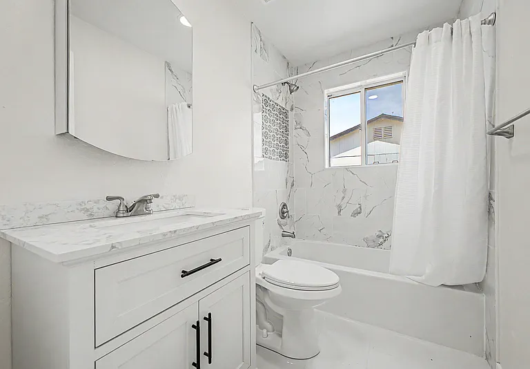 3430 E Poinsettia Dr — Photo 9