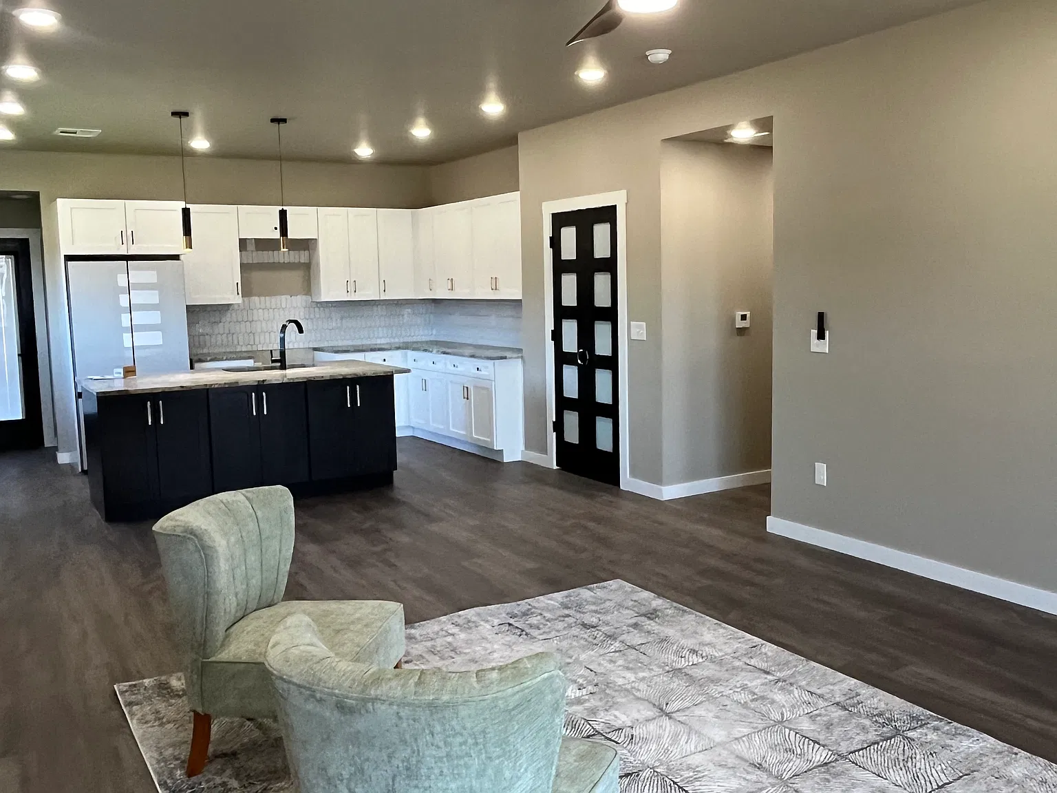 902 E Cottonwood Ct — Photo 1
