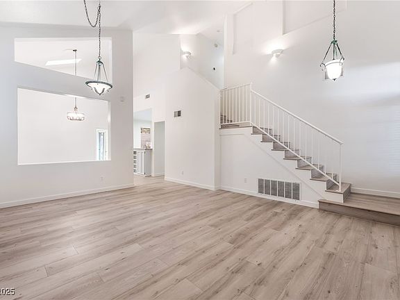4th image of 8117 Kokoma Dr