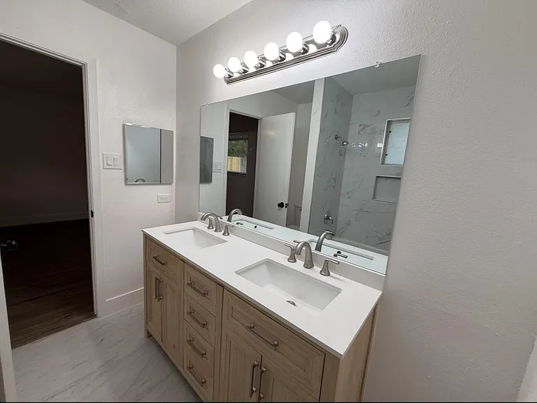 16814 Barcelona Dr — Photo 21