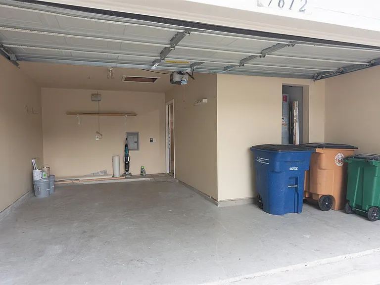 7612 Cayenne Ln — Photo 30